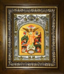 Защита, уют, традиция: зачем иконы вешают в спальне, детской и на кухне